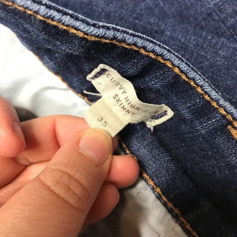 Madewell Curvy High-Rise Plus Size Skinny Jeans - Picture 5 of 7